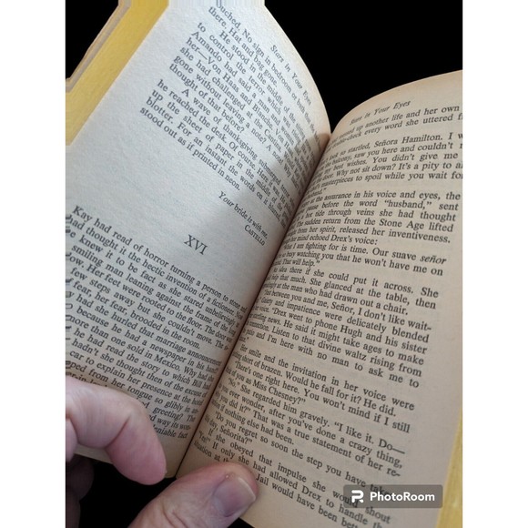 Stars in Your Eyes Emilie Loring Bantam Romance Paperback 1976 International - Picture 4 of 4